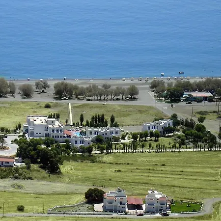 Ampelia Sea Side Gennadi