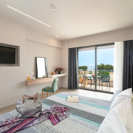 Ampelia Sea Side Otel 4*